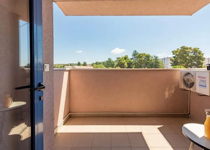 Daniela Di Apartment *