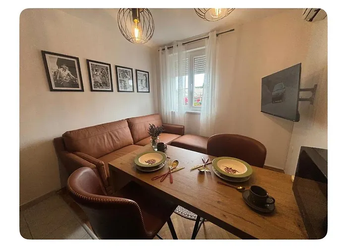 Daniela Di Apartment